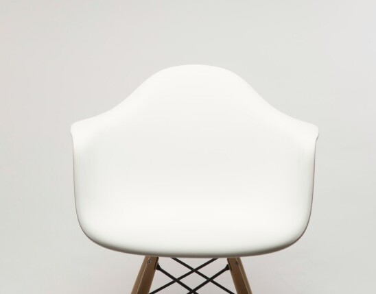 Ergonomic Chairs Vs Regular Chairs: Why Comfort Matters